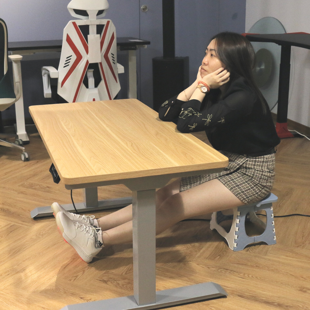 lowest height ergonomic desk demo suitable for children